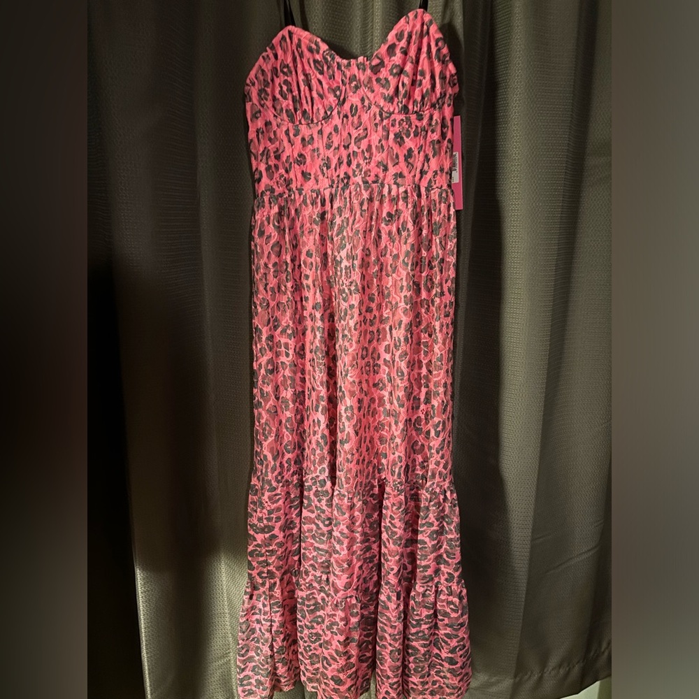 New unworn Betsey Johnson dress